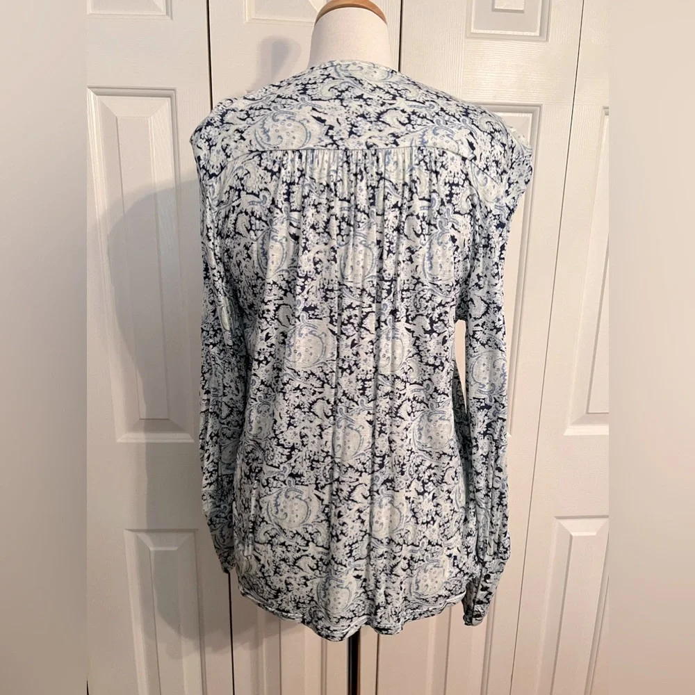 EUC Lucky Top Size Large - Picture 4 of 4